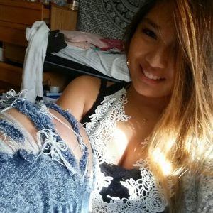De la vraie douceur ce week-end ? Elodie - rencontre-Milf-Courbevoie